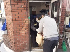 2020년 경비노동자 관련 정책홍보전단과 안전보호 장비