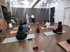 2023.01.27(금) 명상요가를 진행하였습니다