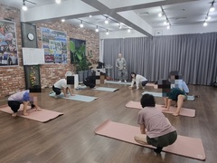 2023.08.18(금) 명상요가를 진행하였습니다. 