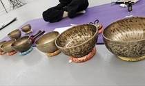 2026.10.14(수) 「마음이음 교육」 두 번째 시간 _ 몸과 마음의 이완을 돕는 싱잉볼 명상을 진행했습니다.